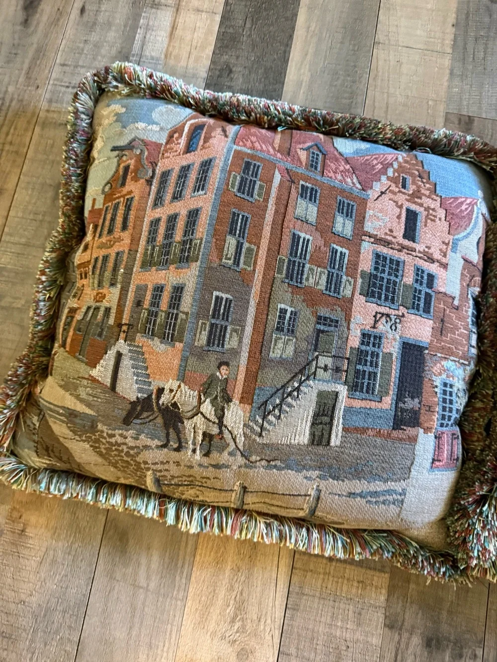 Vintage preowned woven
